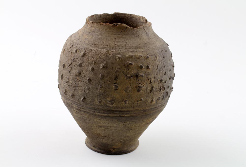 Reddish-brown ware beaker, 1905