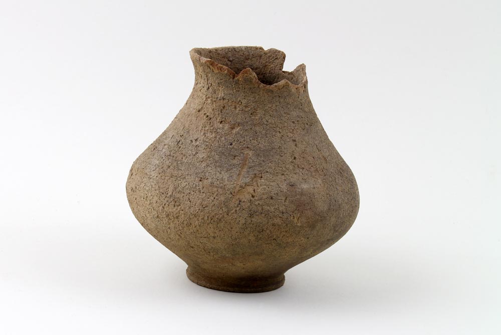 Reddish-brown ware beaker, 1905